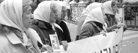 CUATRO MUJERES EN NOMBRE DE LOS 30 MIL