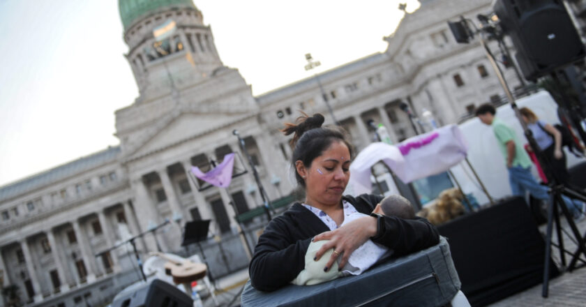 PUELICULTORAS EXIGEN QUE SE REGULE SU PROFESIÓN