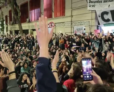 LUCHA ESTUDIANTIL EN DEFENSA DE LA EDUCACIÓN PÚBLICA